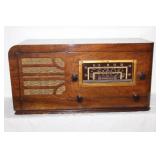 #329 Crosley tube radio—model 24-A