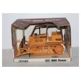 ERTL Case 1550 Dozer 1/16