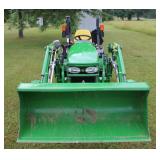 Tractor w/ H130 front loader