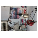 shop light w/ retractable cord