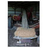 Hay elevator 