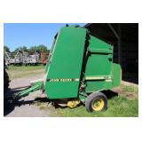John Deere 435 Round Baler
