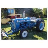 Ford 2000 Tractor