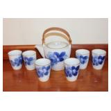 Okura tea set