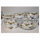 Worcester serving dishes