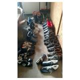 16 pairs of ski shoes/boots 