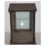 Countertop glass shelf display case