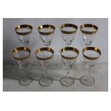 Serval nice lots of cups, glasses, etc.