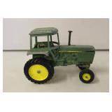 John Deere 1/16th with Cab