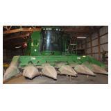 John Deere 643 6 row corn head 
