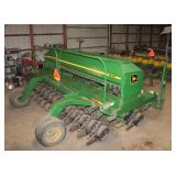 John Deere 1560 no till grain drill 