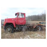 1972 Ford 9000 dump truck 