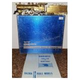 Balboa Santa Fe 1480 4-4-2 Locomotive & Oil Tender