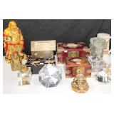 3724: Asian Memorabilia Group with Jewelry Boxes, Lighters, etc. 3724: Asian Memorabilia Group with Jewelry Boxes, Lighters, etc.
