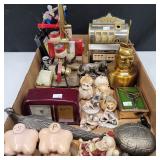 3740: Group of Art Deco & Vintage Barware Memorabilia 3740: Group of Art Deco & Vintage Barware Memorabilia
