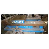 Kurt AngLock D675 Machinist Vise