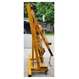 Wilmar 2-Ton Folding Engine Craine - Cherry Picker