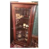 Magnificent Display Cabinet. 4