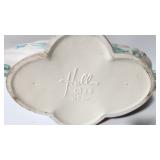 Hull Vintage Woodland Console Centerpiece