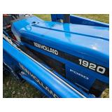 Ford -New Holland 1920 with 7308 Loader