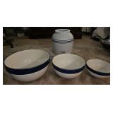 3 ct. Mixing Bowls & Dispenser (no lid)