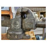 American Standard Heavy-Duty Bench Vise