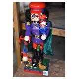 NUTCRACKER VILLAGE 15