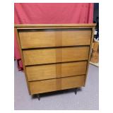 4 DRAWER DRESSER, 42" H X 32" X 18" D
