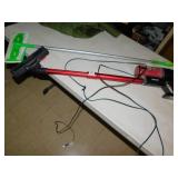 VAC LIGHT VACUUM & SWIFFER