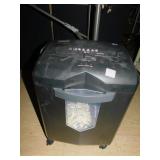 BONSAII PAPER SHREDDER,WITH OIL BOTTLE