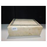 VILLROY AND BOSCH WITH SMALL CHIP