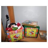 HOLIDAY DECORATIONS, SNOWMAN ORNAMENTS,