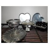 CUISINART STRAINER PAN, BLACK/WHITE TEMP-TATIONS,