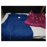 XL NEW SHORTS, SIT STOOL, BLANKET, SEQUIN COLLAR,