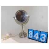 MAKE-UP MIRROR DOUBLE SIDED