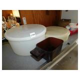 YUBBERWARE CAKE/COOKIE CONTAINERS, CUPCAKE