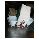 STRAINER WITH TEA TOWELS