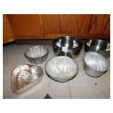 METAL JELLO MOLDS AND METAL BOWLS