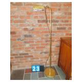 FLOOR LAMP ADJUSTABLE HEIGHT BRASS BASE