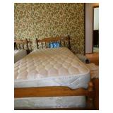 TWIN SIZE BED MAPLE WOOD