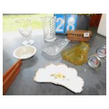 REDWOOD CALIF CABLE CAR, PEAR SHAPE DISHES, SMALL