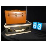 ARFLITE SUITCASE 13" H X 18" W X 6.5" D &