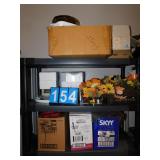 SHELF GROUP INCLUDING FALL WREATH, FLOWPRESS