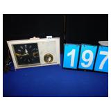 PINK WESTINGHOUSE CLOCK RADIO