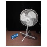 WHITE FLOOR FAN CREATURE COMFORTS