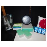 TUPPERWARE, SWEET AND LOW, BATTERY OPERATED CLOCK