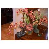 ARTIFICIAL PLANT AND FAMILY PLAQUE