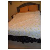 QUEEN YELLOW FLOWER DUVET W/ COMFORTER AND GOLD