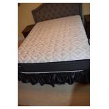 SEALY POSTUREPEDIC PERFORMANCE MATTRESS LIKE NEW