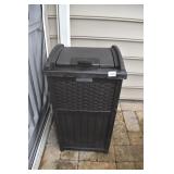 SUN CAST 29" TRASH CAN